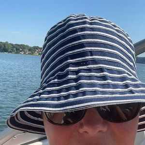 Meet your Posher, Jenn